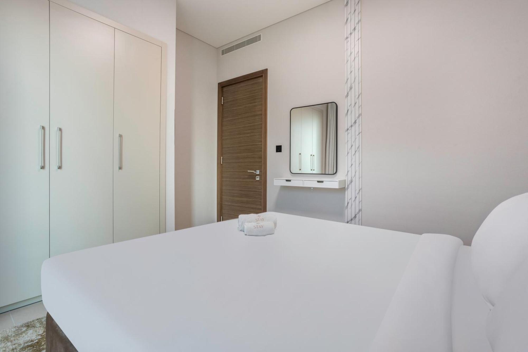 Stay By Latinem Luxury 1Br Plus Study Holiday Home Cv A2712 Near Downtown 迪拜 外观 照片