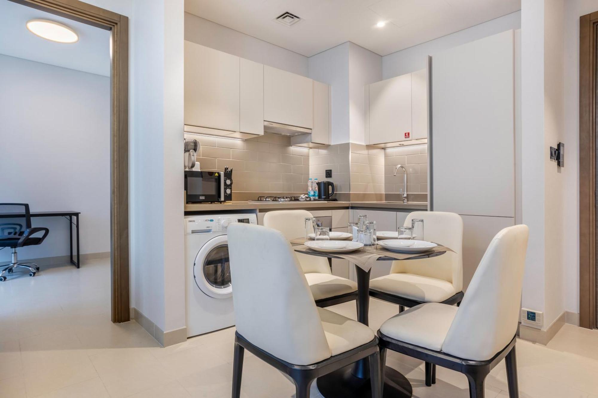 Stay By Latinem Luxury 1Br Plus Study Holiday Home Cv A2712 Near Downtown 迪拜 外观 照片